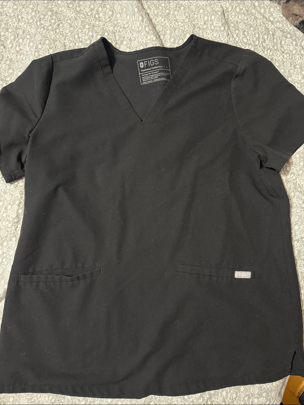 Figs Black Women's V-Neck Short Sleeve Scrub Top